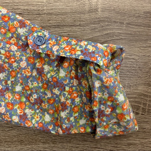 Floral button up front tie crop top - Picture 7 of 7